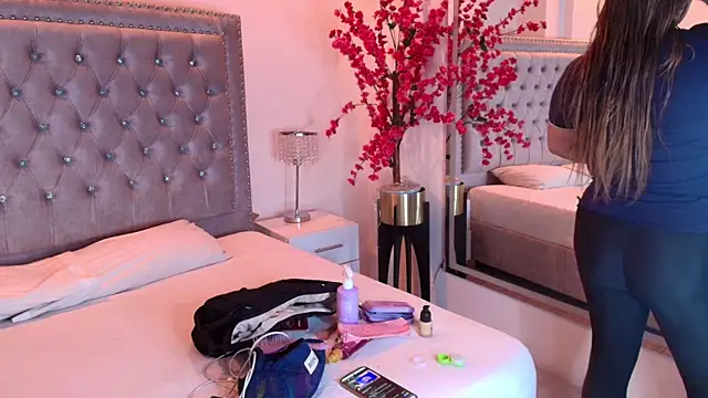 Lia adamsss online show from April 14, 2026, 3:34 am