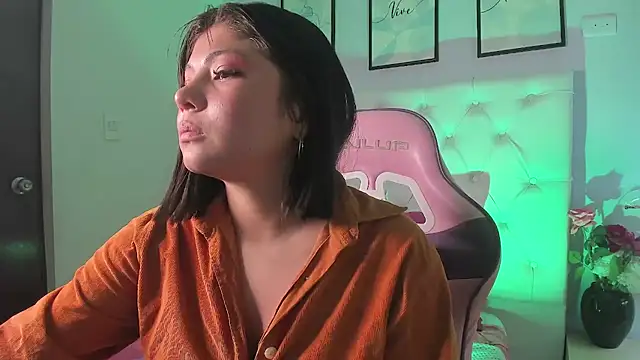 abby roux online show from November 23, 2025, 3:28 am