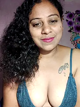 Snapshot of JENNIFERtamil chatting on October 30, 2025, 5:57 pm JENNIFERtamil online show from October 30, 2025, 5:57 pm