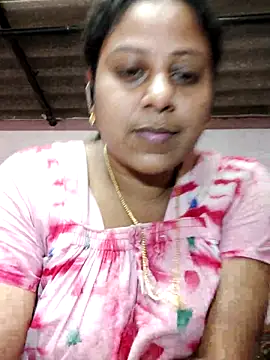 Snapshot of JENNIFERtamil chatting on November 7, 2025, 7:52 am JENNIFERtamil online show from November 7, 2025, 7:52 am
