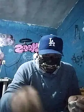 Snapshot of Patilllas chatting on November 9, 2025, 6:33 am Patilllas online show from November 9, 2025, 6:33 am