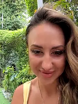 Brilliant-Splashes online show from December 21, 2025, 4:41 am