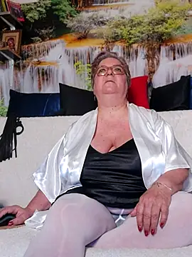 QueenPammy1 online show from February 21, 2026, 7:53 am