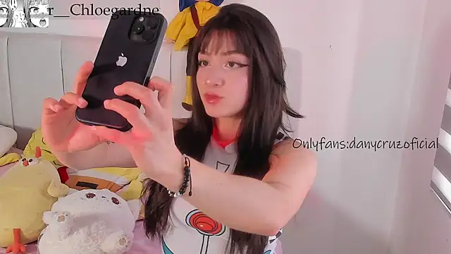 Snapshot of chloee_gardner chatting on October 7, 2025, 9:56 pm chloee gardner online show from October 7, 2025, 9:56 pm