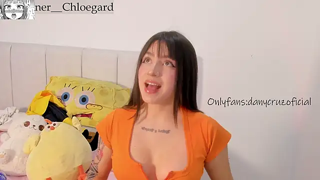 Snapshot of chloee_gardner chatting on October 16, 2025, 11:50 pm chloee gardner online show from October 16, 2025, 11:50 pm