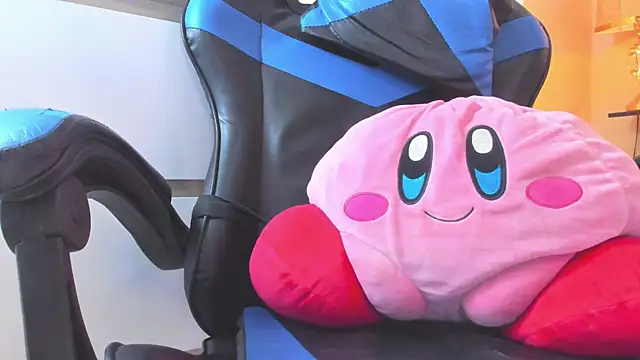 cherryboom23 online show from September 23, 2025, 6:33 pm