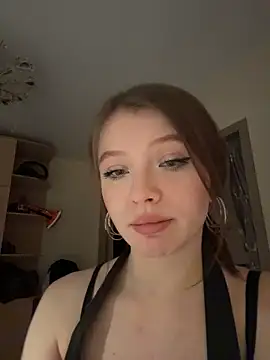 GinnyBlacky online show from November 22, 2025, 9:25 pm