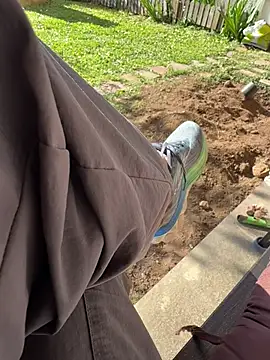 Max 965 online show from March 25, 2026, 2:23 pm