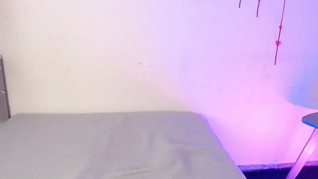 Thalia anderson online show from December 13, 2025, 11:43 pm