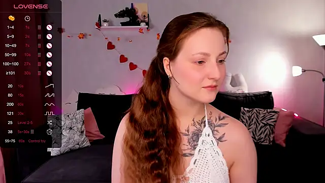 VelvetCherry  online show from November 8, 2025, 9:09 am