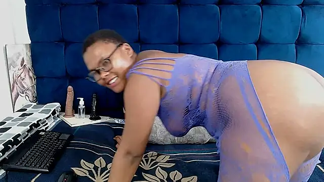 AriesCake online show from March 28, 2026, 11:10 am