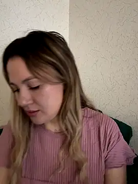 mollygirll online show from November 19, 2025, 9:53 am