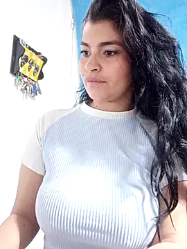 Snapshot of AlanaHotxx chatting on September 22, 2025, 6:15 am AlanaHotxx online show from September 22, 2025, 6:15 am