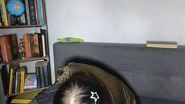 Amadamilf1980 online show from February 25, 2026, 8:18 pm