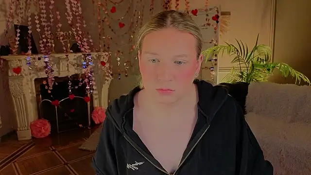 Jes Solar online show from February 17, 2026, 10:16 pm