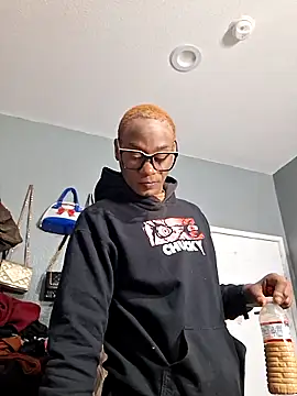 Snapshot of ItsBarbieBitcxxxx69 chatting on October 17, 2025, 2:48 am ItsBarbieBitcxxxx69 online show from October 17, 2025, 2:48 am