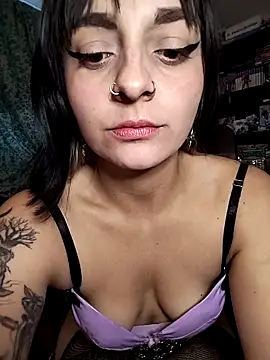 KARINNA  RAVEN online show from February 8, 2026, 10:13 pm