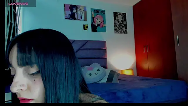 KARINNA  RAVEN online show from May 21, 2026, 9:44 pm