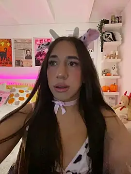 Snapshot of Tiana_Paez1 chatting on October 18, 2025, 4:59 am Tiana Paez1 online show from October 18, 2025, 4:59 am