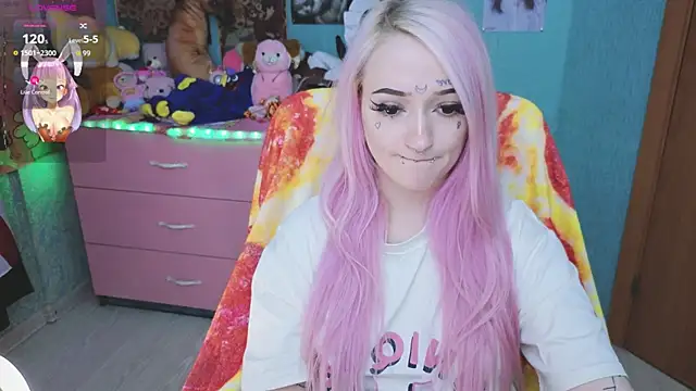 Manuela unicorn online show from October 12, 2025, 8:19 pm