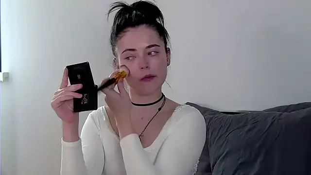 AshleyD  online show from May 24, 2026, 1:38 pm