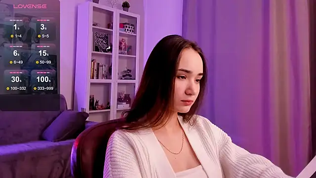 Lillllos online show from December 22, 2025, 4:20 am