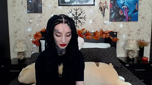 Velvetbat online show from October 18, 2025, 7:09 am