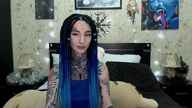 Velvetbat online show from January 13, 2026, 7:02 am