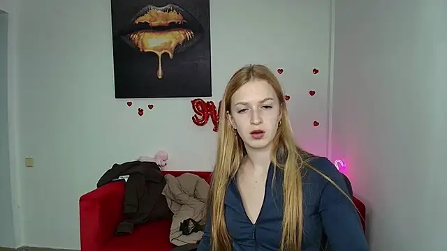 Snapshot of MirandaMayers chatting on March 21, 2025, 4:07 pm MirandaMayers online show from March 21, 2025, 4:07 pm