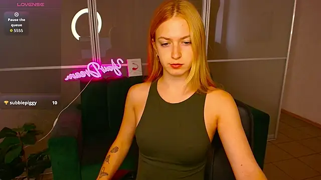 Snapshot of MirandaMayers chatting on September 29, 2025, 11:48 am MirandaMayers online show from September 29, 2025, 11:48 am