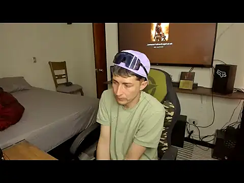 laurent 01 online show from April 22, 2026, 3:57 pm