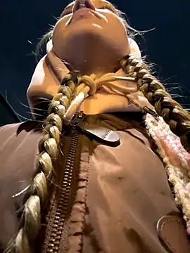 Snapshot of bambi_lu chatting on October 12, 2025, 4:50 pm bambi lu online show from October 12, 2025, 4:50 pm