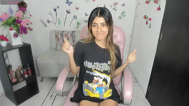 Snapshot of kitty_girl__ chatting on November 9, 2025, 4:16 pm kitty girl online show from November 9, 2025, 4:16 pm