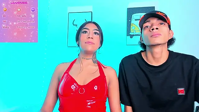 Snapshot of candyandmarilyn chatting on February 2, 2026, 10:52 pm candyandmarilyn online show from February 2, 2026, 10:52 pm