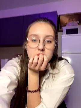 Vviikkssiikk online show from October 16, 2025, 3:35 pm