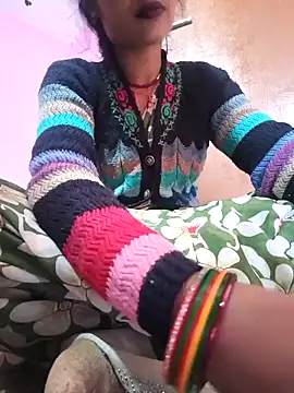 Eshna Dabral online show from November 26, 2025, 1:39 am