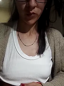 Snapshot of Camilitah chatting on October 13, 2025, 3:06 am Camilitah online show from October 13, 2025, 3:06 am