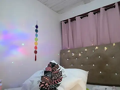 sofia8428 online show from December 5, 2025, 12:52 am