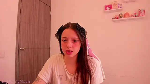 Snapshot of ImBunnyNova chatting on July 14, 2026, 3:29 pm ImBunnyNova online show from July 14, 2026, 3:29 pm