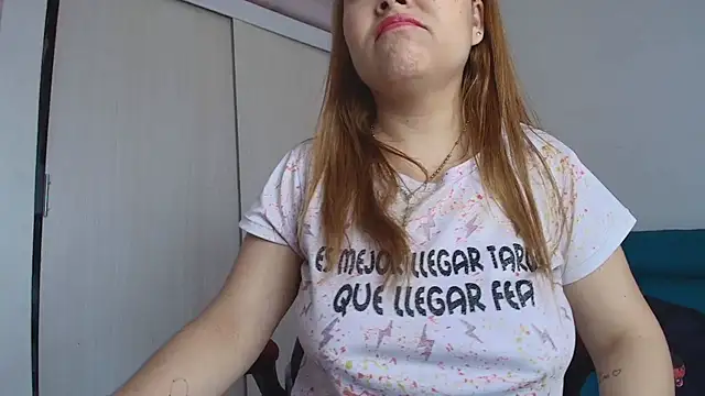 lovehotpink online show from December 1, 2025, 5:18 pm