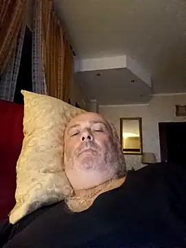 Alexis Bull online show from September 11, 2025, 10:54 pm