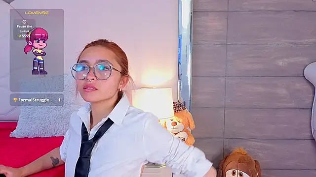 Snapshot of MilleyJones chatting on September 10, 2025, 7:58 pm MilleyJones online show from September 10, 2025, 7:58 pm