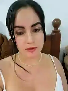 Saraslow online show from November 2, 2025, 12:02 am