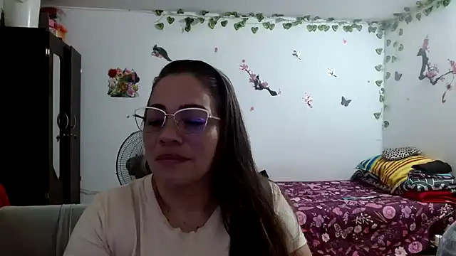 Snapshot of rosycartagena chatting on November 8, 2025, 12:11 am rosycartagena online show from November 8, 2025, 12:11 am