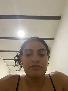Snapshot of carlafox05 chatting on May 7, 2026, 2:44 pm carlafox05 online show from May 7, 2026, 2:44 pm