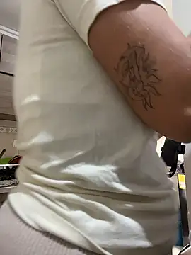 carlafox05 online show from July 6, 2026, 3:03 pm