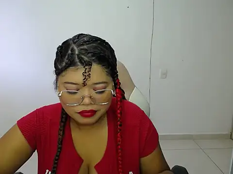 natalietits1 online show from December 13, 2025, 8:04 pm