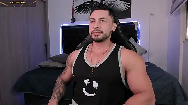 santi aesthetic online show from February 21, 2026, 1:06 am