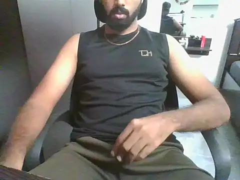 Snapshot of lovelyakash69 chatting on June 2, 2026, 5:20 am lovelyakash69 online show from June 2, 2026, 5:20 am