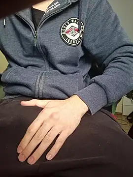 Snapshot of tipetto06 chatting on November 3, 2025, 12:28 pm tipetto06 online show from November 3, 2025, 12:28 pm